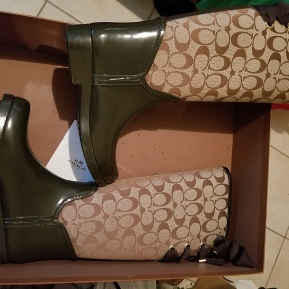 Coach Rain boots - Picture 2 of 2